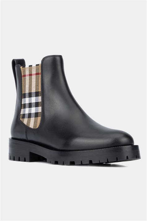 chelsea shoe burberry|burberry chelsea or kensington.